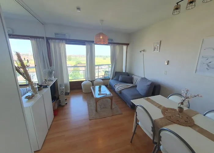 Cosy A 2 Pas De La 크노케-하이스트